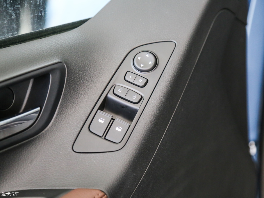 2018ͨMAXUS G10 PLUS 2.0T ԄӾӢ V