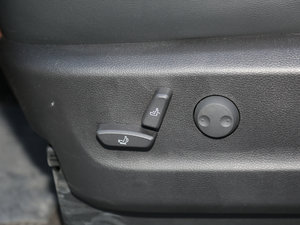 2018PLUS 2.0T ԄŞ {{(ji)