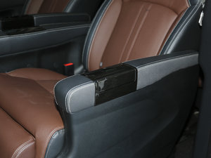 2018PLUS 2.0T ԄŞ g