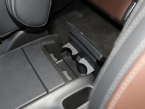 2018PLUS 2.0T ԄŞ g