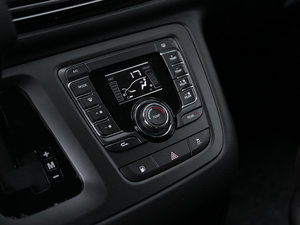 2018PLUS 2.0T ԄŞ {{