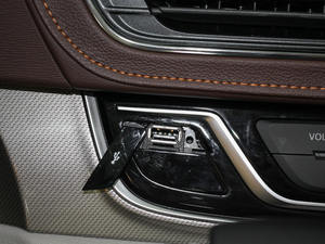 2018PLUS 2.0T ԄӺA п؅^