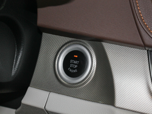 2018PLUS 2.0T ԄӺA п؅^