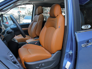 2018PLUS 2.0T ԄŞ {