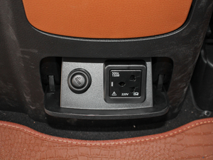 2018PLUS 2.0T ԄŞ g