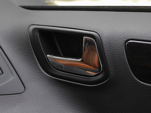 2018PLUS 2.0T ԄŞ g