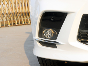 2018PLUS 2.0T ԄӾӢ V ^