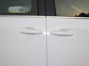 2018PLUS 2.0T ԄӾӢ V ^