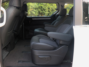 2018PLUS 2.0T ԄӾӢ V ſg