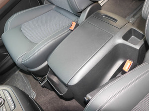 2018PLUS 2.0T ԄӾӢ V 