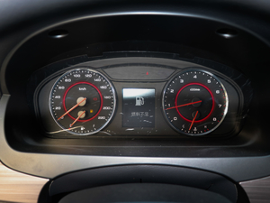 2018PLUS 2.0T ԄӾӢ V x