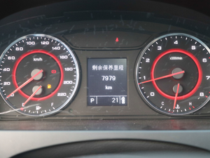 2018PLUS 2.0T ԄӾӢ V п؅^