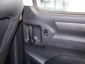 2018PLUS 2.0T ԄӾӢ V g