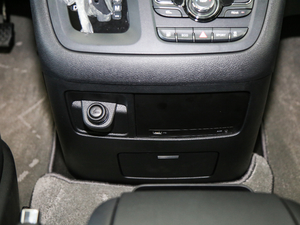 2018PLUS 2.0T ԄӾӢ V g