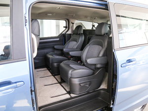 2018PLUS 2.0T ԄӾӢ V 