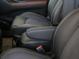 2018PLUS 2.0T ԄӾӢ V 