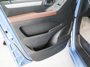 2018PLUS 2.0T ԄӾӢ V ǰTg