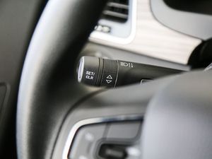 2018PLUS 2.0T ԄӾӢ V п؅^