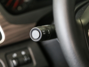 2018PLUS 2.0T ԄӾӢ V п؅^