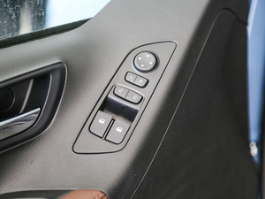 2018PLUS 2.0T ԄӾӢ V {܇ƅ^	