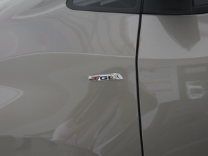 2018PLUS 2.0T ԄӾӢ V ^