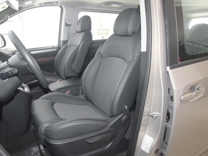 2018PLUS 2.0T ԄӾӢ V {