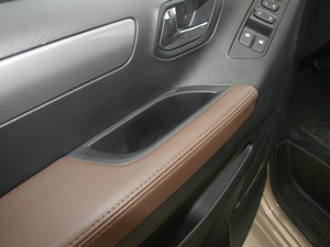 2018PLUS 2.0T ԄӾӢ V g