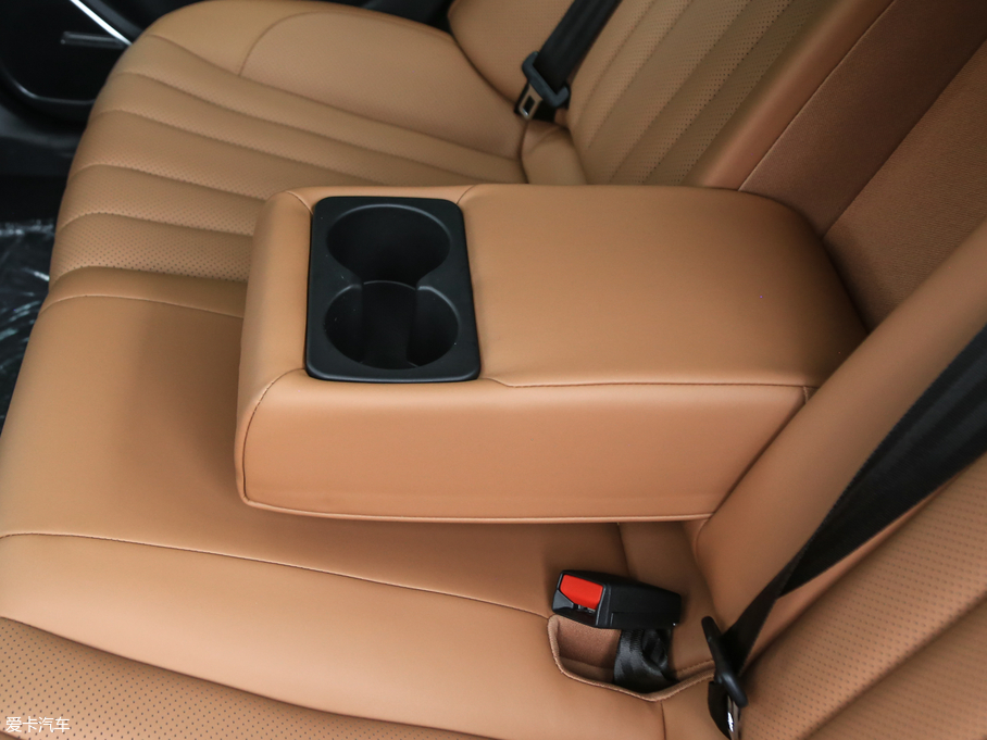 2019BEIJING-U7 1.5T CVTǰ V