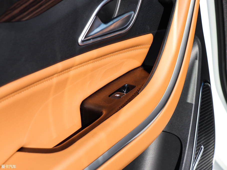 2019BEIJING-U7 1.5T CVTǰ V