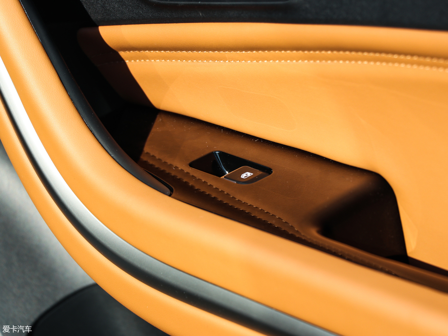 2019BEIJING-U7 1.5T CVTǰ V