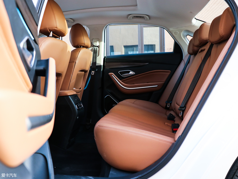 2019BEIJING-U7 1.5T CVTǰ V