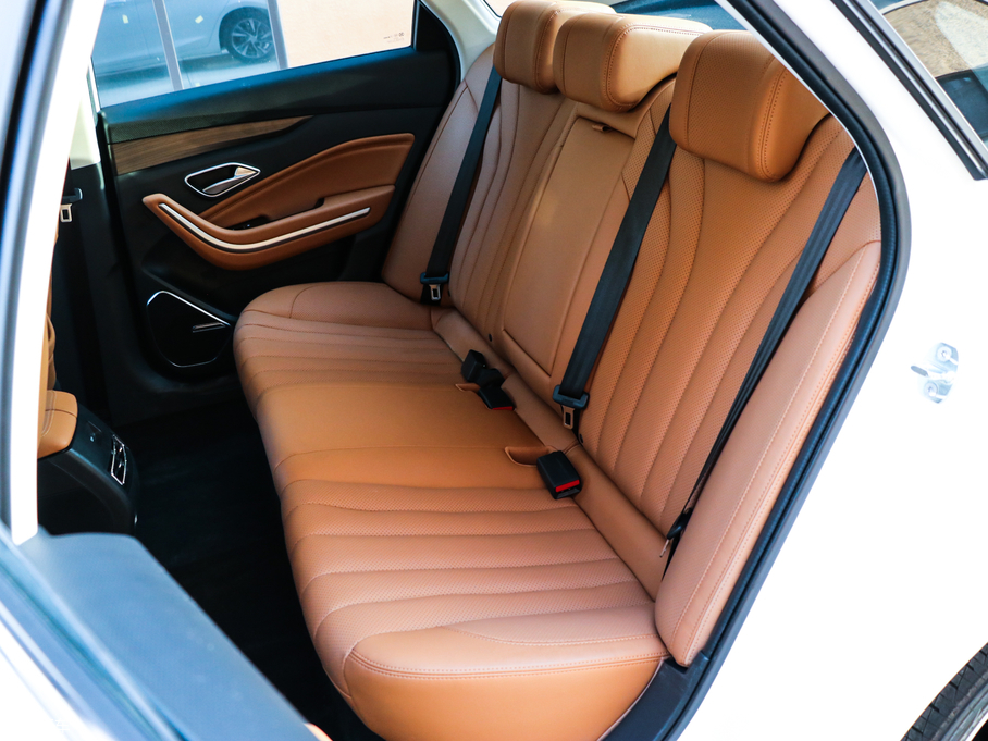 2019BEIJING-U7 1.5T CVTǰ V