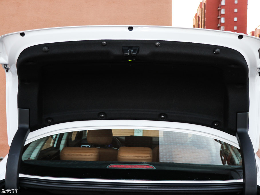 2019BEIJING-U7 1.5T CVTǰ V