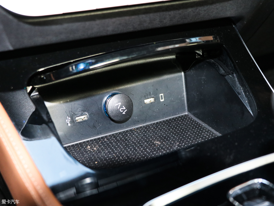 2019BEIJING-U7 1.5T CVTǰ V