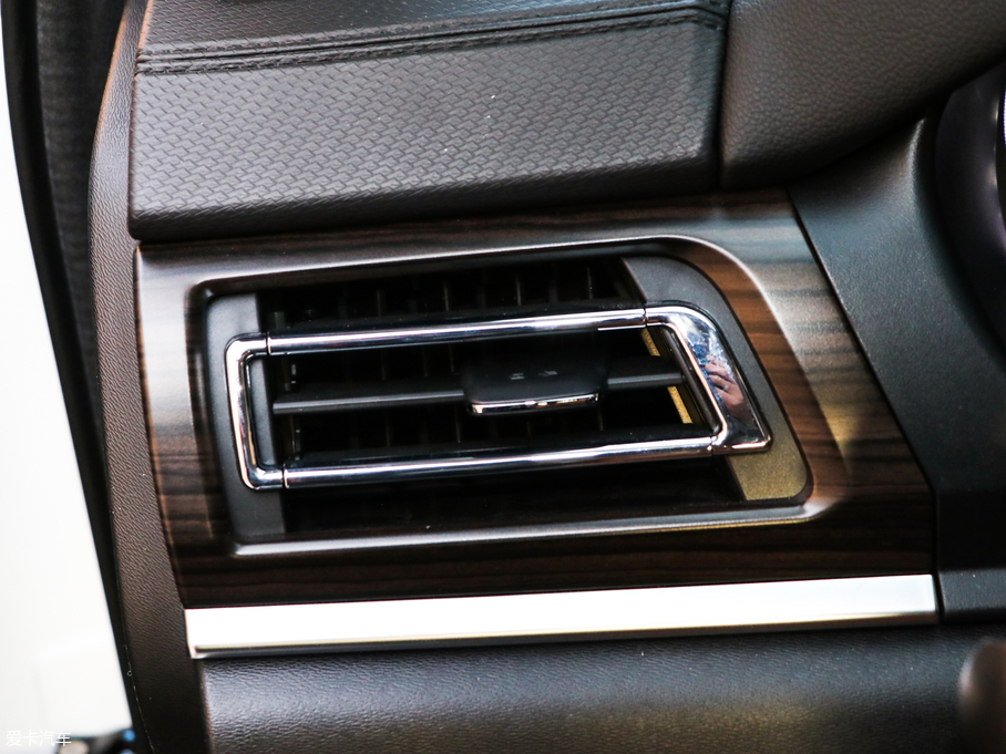 2019BEIJING-U7 1.5T CVTǰ V