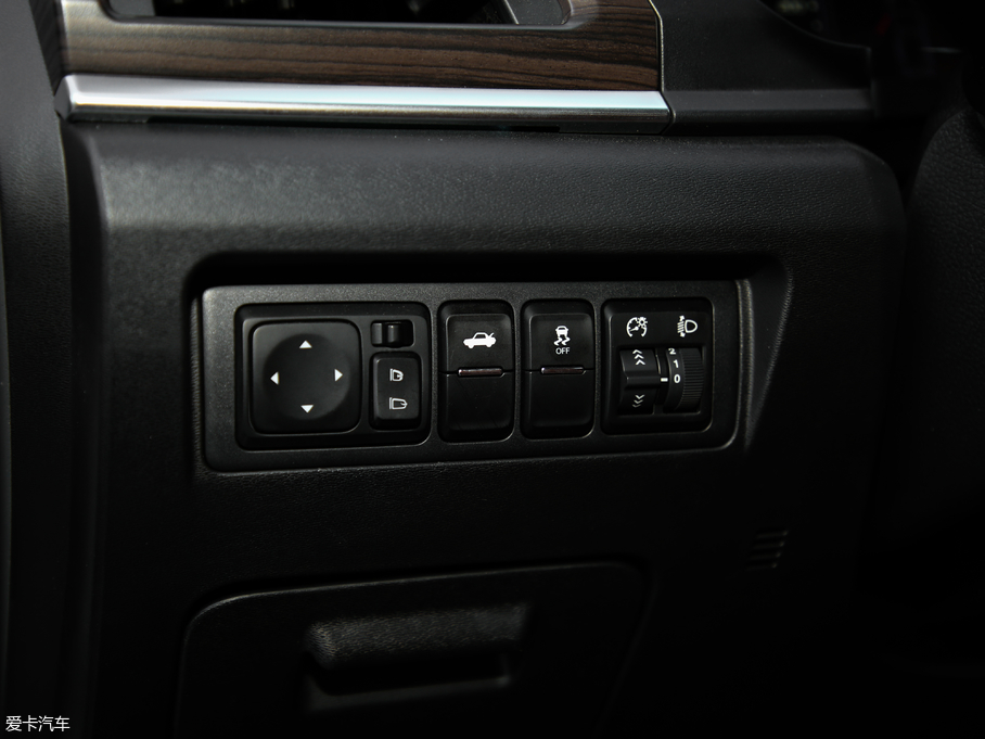 2019BEIJING-U7 1.5T CVTǰ V