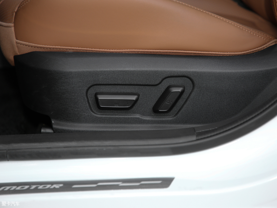 2019BEIJING-U7 1.5T CVTǰ V