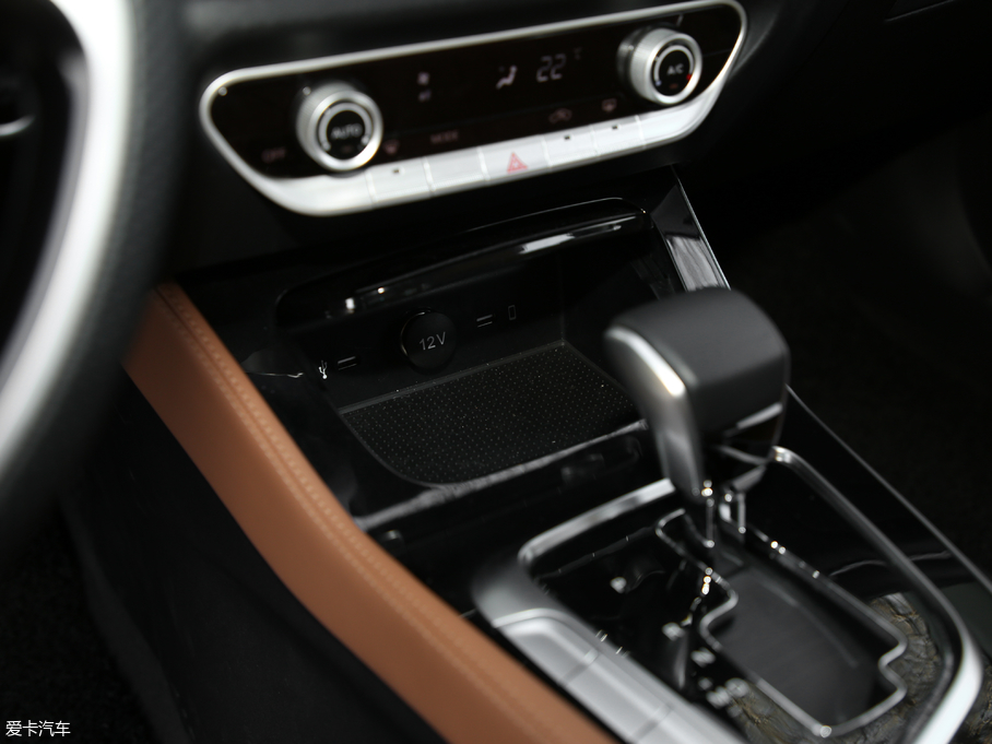 2019BEIJING-U7 1.5T CVTǰ V