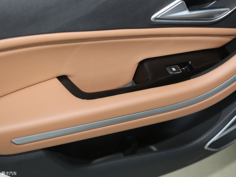 2019BEIJING-U7 1.5T CVTI(lng) (gu)VI