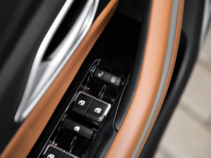 20191.5T CVTǰ V п؅^(q)