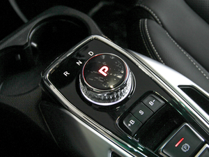 2020款R500 劲风版 中控区