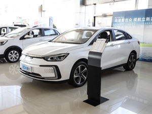2020款改款 R500 智尚版  左前45度