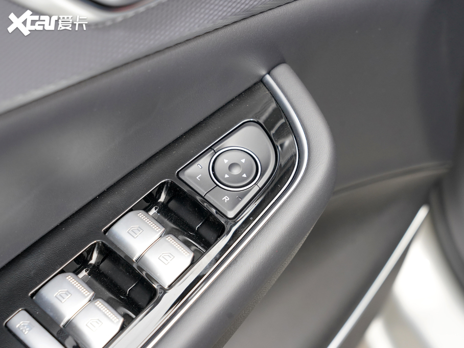 2020BEIJING-X7 1.5TD քL(fng)