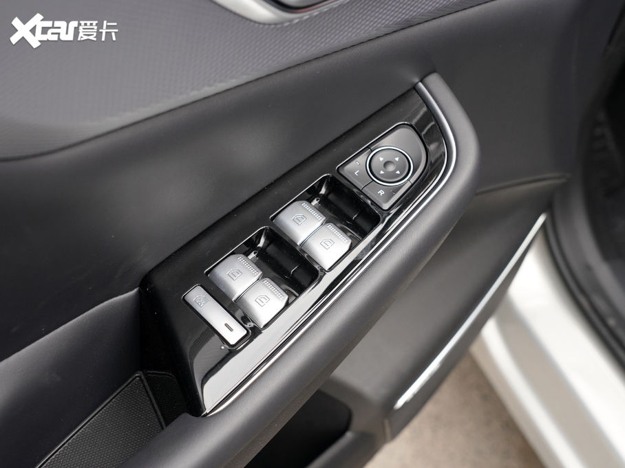 2020BEIJING-X7 1.5TD քL