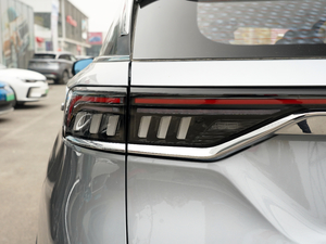 2020PHEV ³ (x)(ji)^