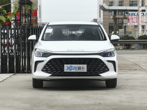 2021款1.5L 手动豪华版 正前