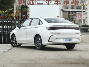 2021款1.5L 手动豪华版 左后45度