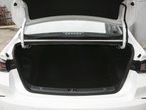 2021款1.5L 手动豪华版 行李厢空间