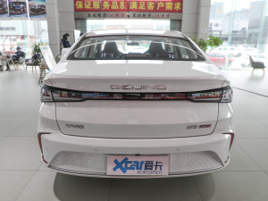 2021款1.5L 手动尊贵版 正后	