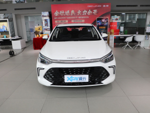 2021款1.5L 手动尊贵版 正前